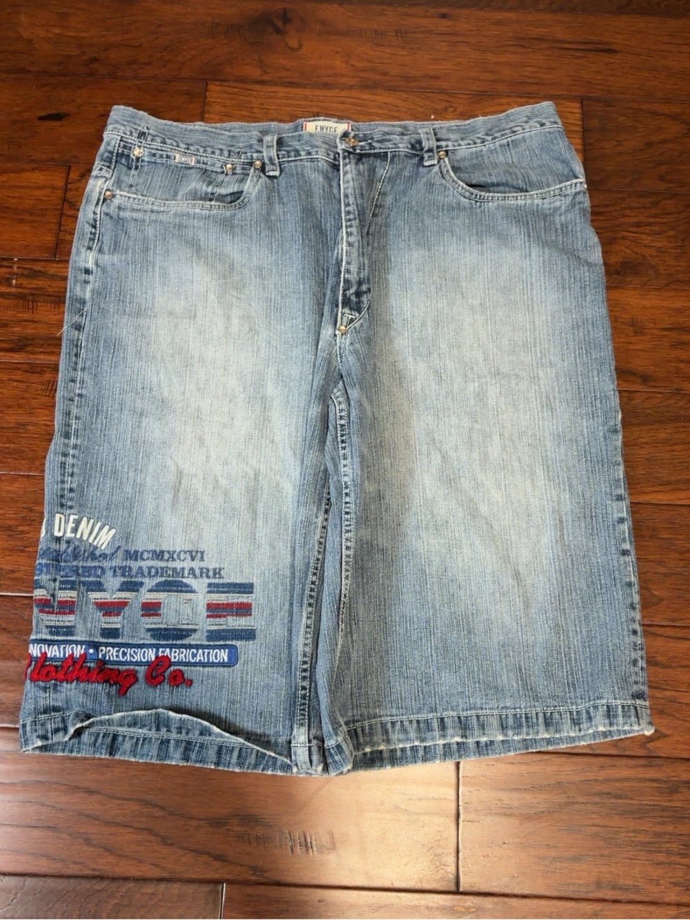 Enyce Baggy Embroidered Denim Shorts Y2K Streetwear Size 42